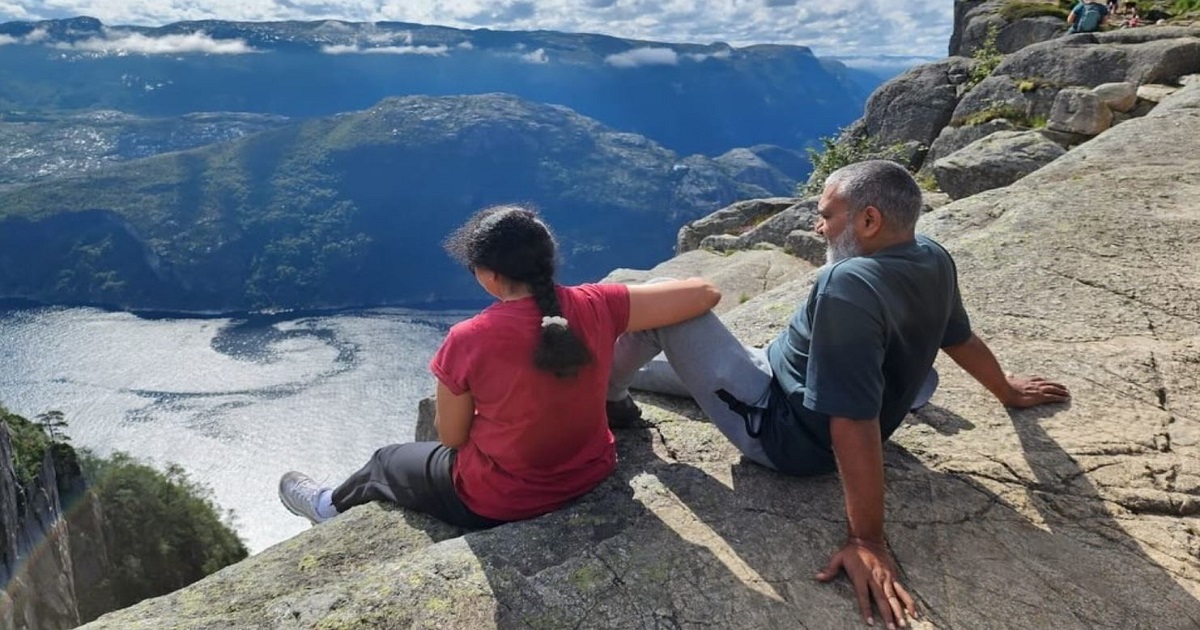 rajamouli-with-wife