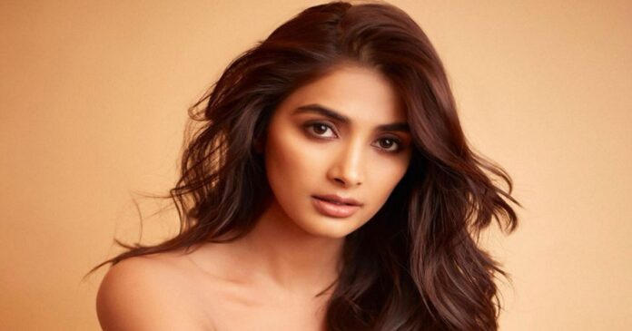 is-that-producer-helping-pooja-hegde-to-get-movie-offers